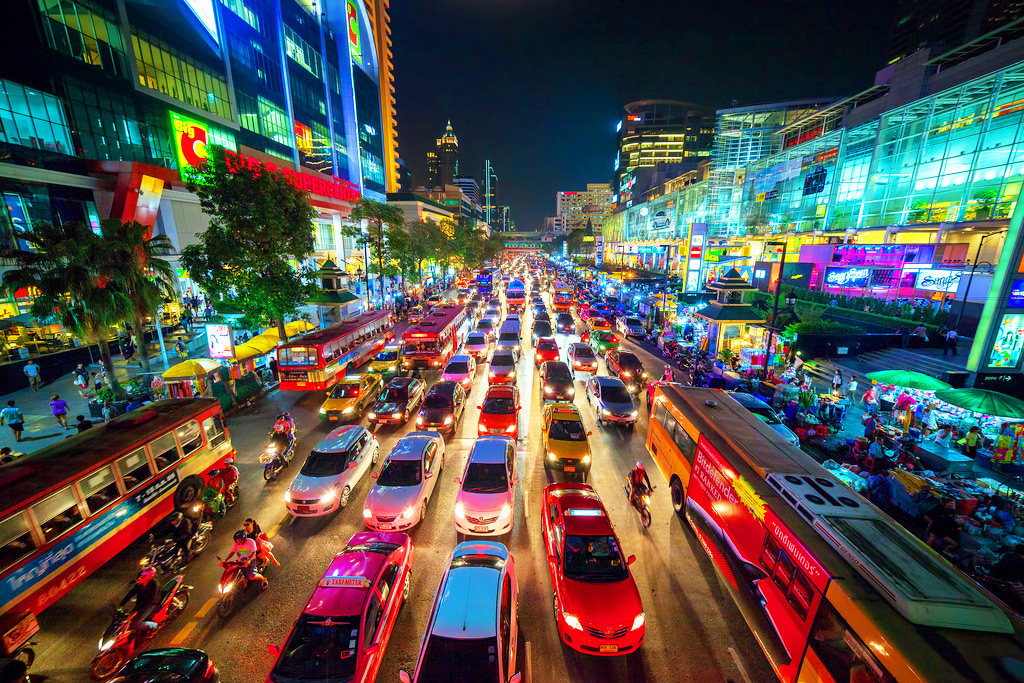 Трафик на дорогах Тайланда